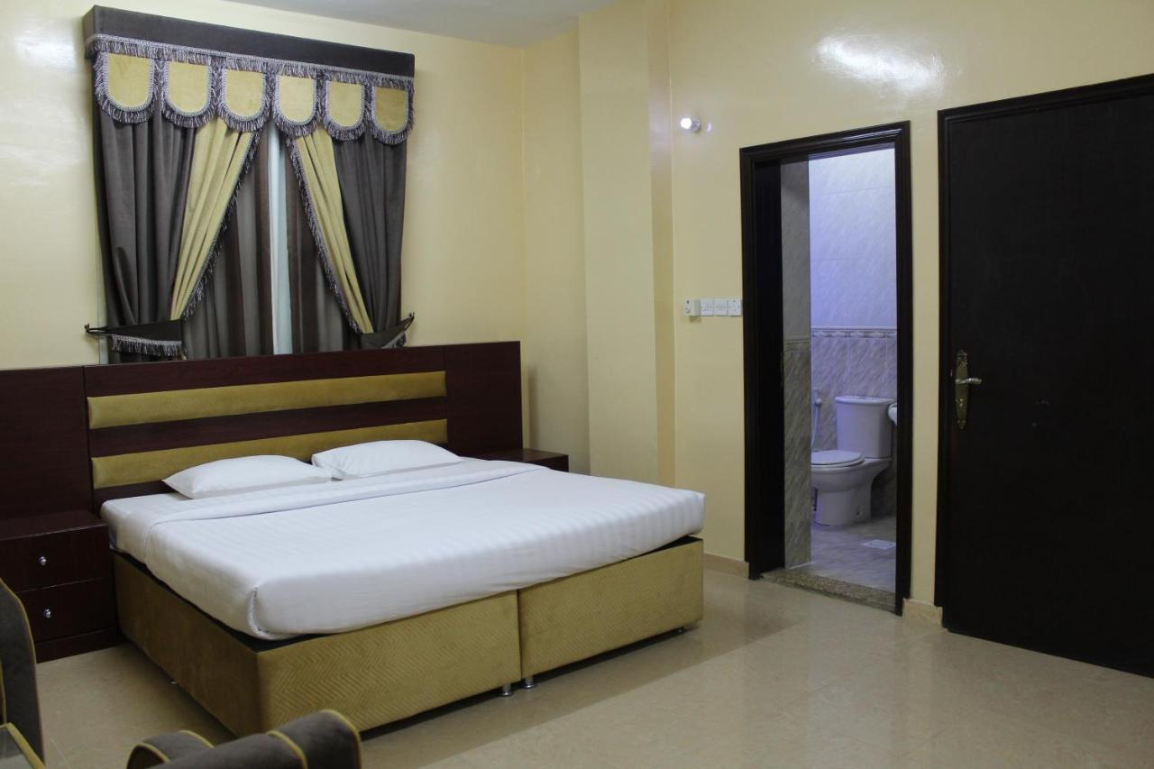 Al Aman Hotel Apartment 阿尔布亚米 外观 照片
