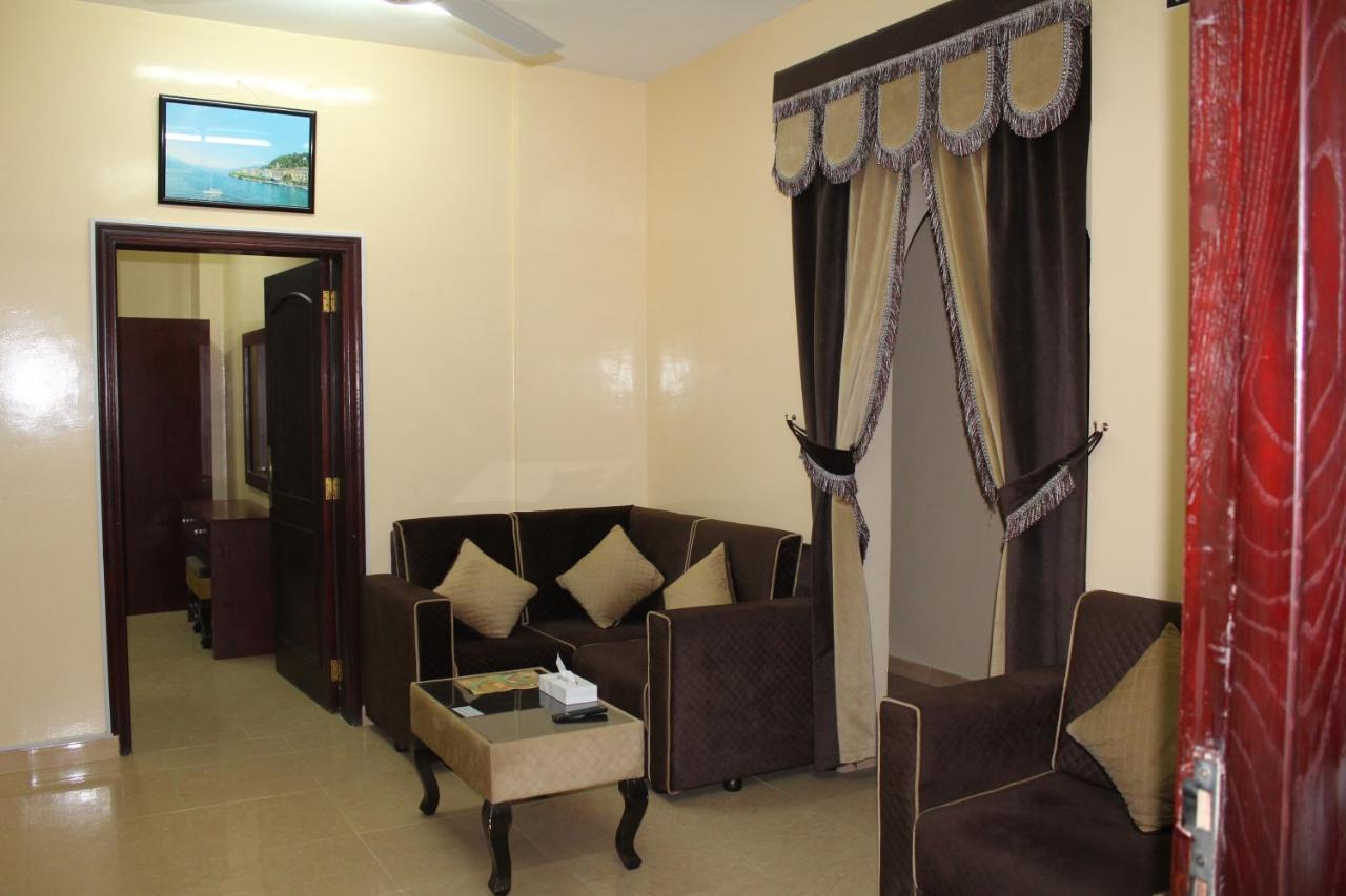 Al Aman Hotel Apartment 阿尔布亚米 外观 照片